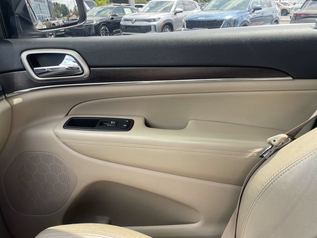 Used 2014 Jeep Grand Cherokee Limited AWD/4WD image 22