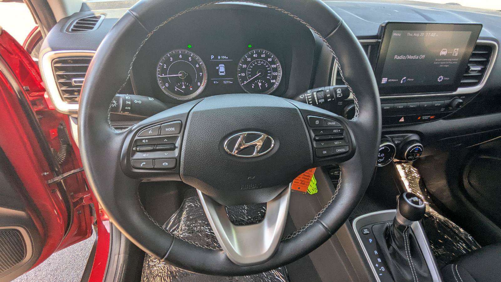 Used 2022 Hyundai Venue SEL FWD image 22
