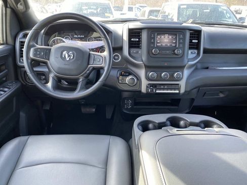 Used 2023 RAM 2500 Tradesman w/ Chrome Appearance Group image 9