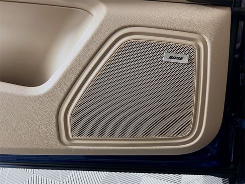 New 2026 Porsche Macan image 21