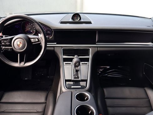 Certified 2023 Porsche Panamera 4 Platinum Edition image 22