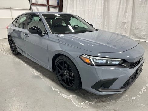 Used 2022 Honda Civic Sport image 1