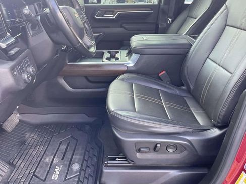 Certified 2024 Chevrolet Silverado 2500 High Country w/ High Country Premium Package AWD/4WD image 16