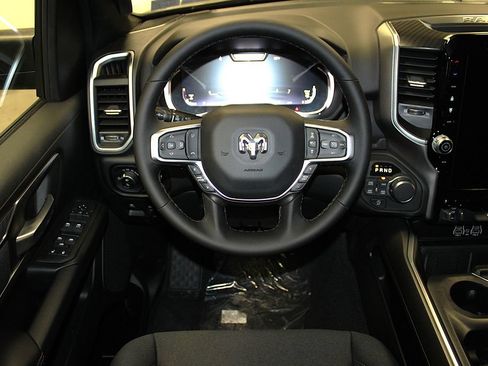 New 2026 RAM 1500 4x4 Crew Cab image 12
