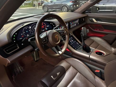 Used 2020 Porsche Taycan Turbo S image 4