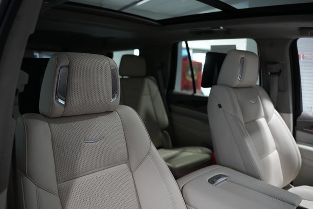 Used 2024 Cadillac Escalade Sport Platinum AWD/4WD image 24