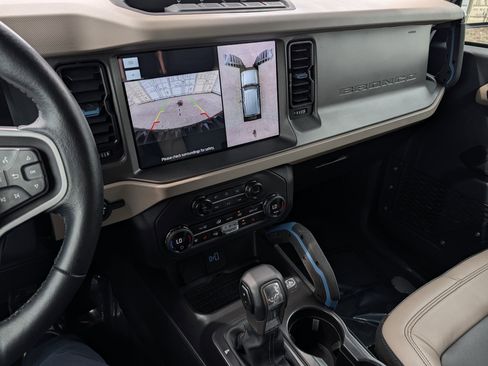 Used 2024 Ford Bronco Wildtrak image 53