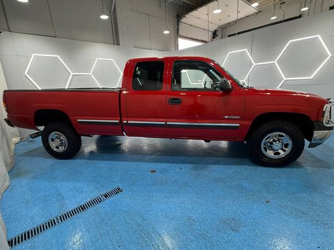 Used 1999 Chevrolet Silverado 2500 2WD Extended Cab w/ Exterior Appearance Pkg image 6