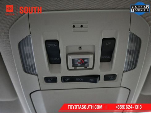 Used 2022 Toyota Highlander XLE image 21