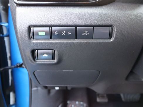 Used 2022 Nissan Sentra SR w/ Electronics Package FWD image 24