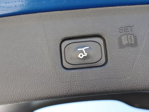 Used 2024 Ford Edge Titanium image 27