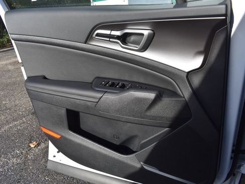 New 2026 Kia Sportage EX image 31