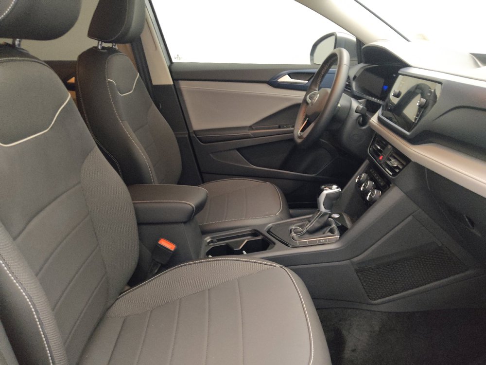 Used 2024 Volkswagen Taos SE FWD image 21