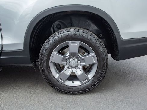 Certified 2024 Honda Ridgeline TrailSport image 33
