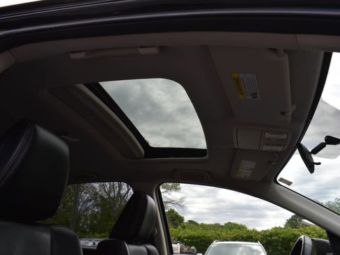 Used 2012 Honda CR-V EX-L image 27