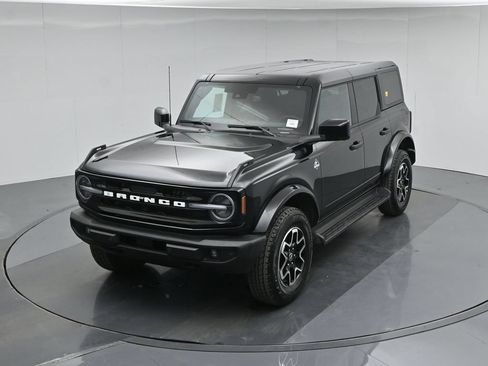 Used 2026 Ford Bronco Outer Banks AWD/4WD image 37