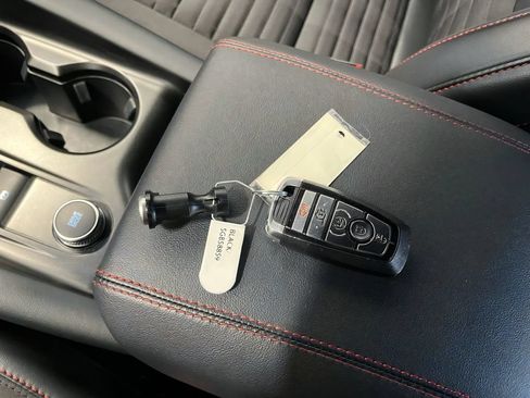 Used 2025 Ford Explorer ST-Line AWD/4WD image 29