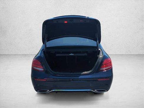 Used 2018 Mercedes-Benz E 300 image 6