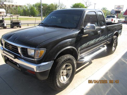 Used 1995 Toyota Tacoma SR5 image 5