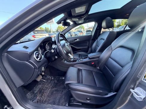 Used 2017 Mercedes-Benz GLA 250 4MATIC image 51