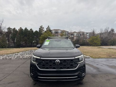 Used 2024 Volkswagen Atlas Cross Sport SEL R-Line image 8