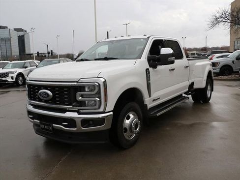 Used 2024 Ford F350 Lariat w/ Chrome Package image 2