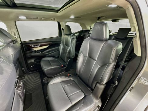 Certified 2022 Subaru Ascent Touring w/ Popular Package #2A AWD/4WD image 24