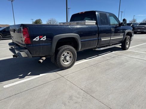 Used 2006 Chevrolet Silverado 2500 LT w/ Onstar Plus Package image 5