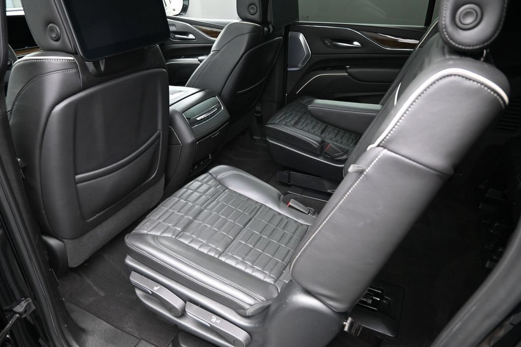 Certified 2023 Cadillac Escalade ESV Sport Platinum w/ LPO, ONYX Package AWD/4WD image 25