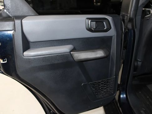 Used 2021 Ford Bronco Black Diamond w/ Sasquatch Package AWD/4WD image 33