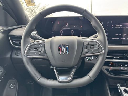 Used 2024 Buick Envista Avenir image 26