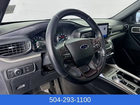 Used 2020 Ford Explorer XLT w/ Equipment Group 202A RWD image 11