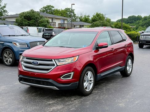 Used 2018 Ford Edge SEL w/ Equipment Group 201A AWD/4WD image 4