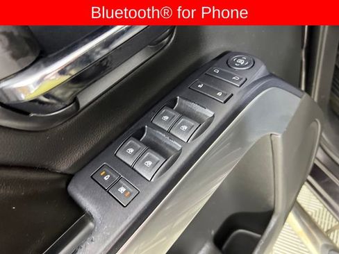 Used 2015 Chevrolet Silverado 1500 LT w/ LT Convenience Package AWD/4WD image 12