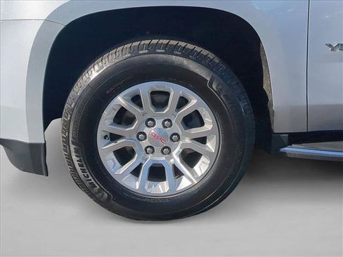 Used 2018 GMC Yukon XL SLT RWD image 25