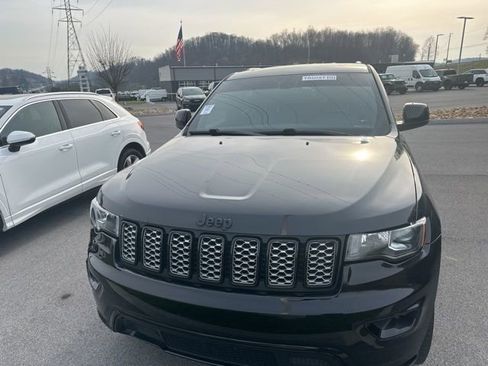 Used 2021 Jeep Grand Cherokee Laredo X image 42