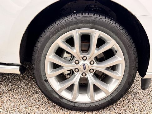 Certified 2018 Ford Expedition Max Platinum image 21