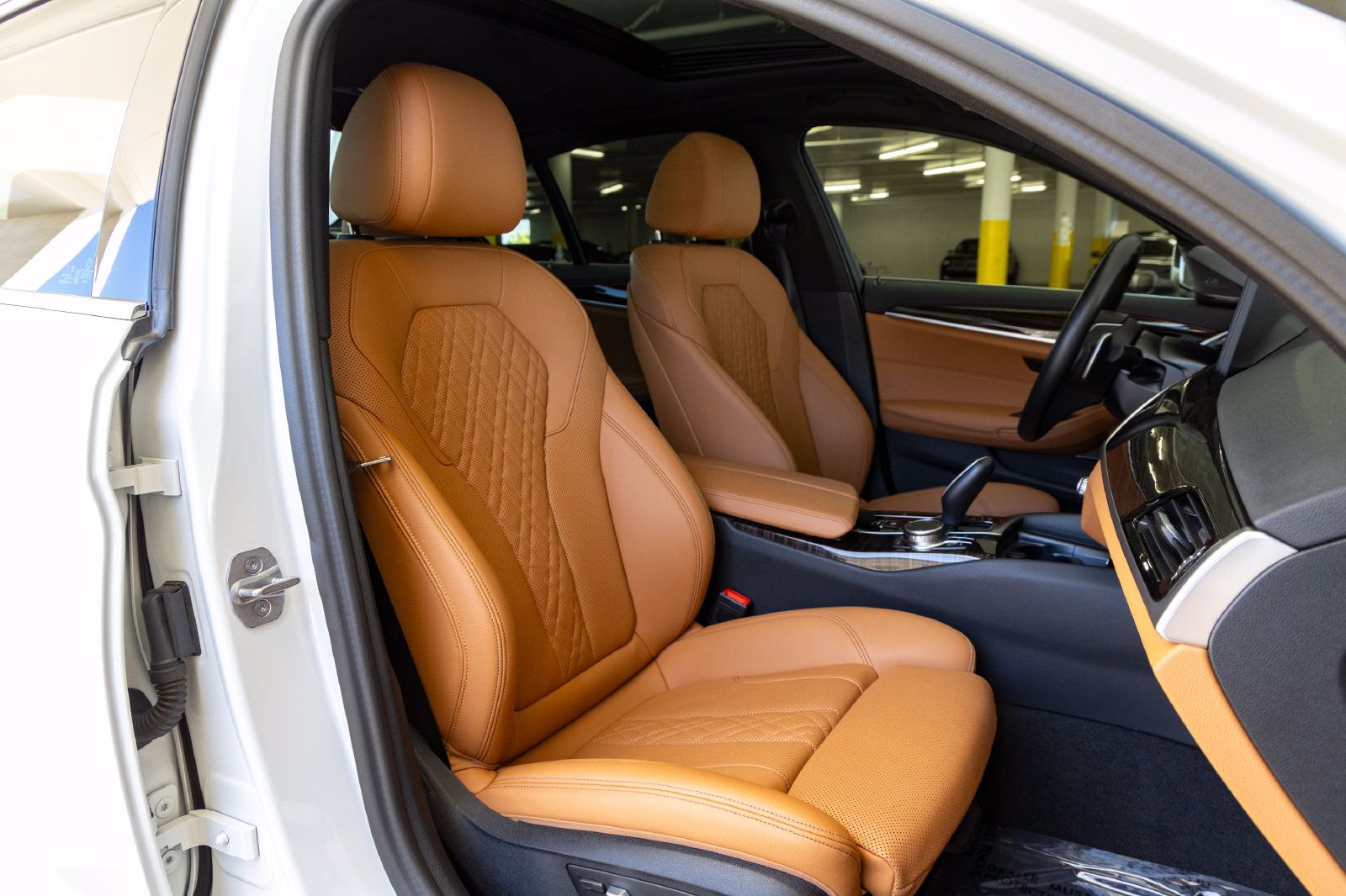 Certified 2023 BMW 530i w/ Premium Package RWD image 30