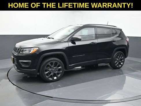 Used 2021 Jeep Compass Latitude AWD/4WD image 2