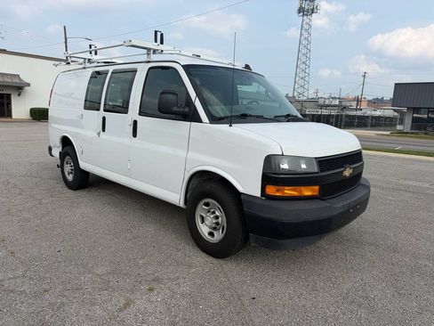 Used 2019 Chevrolet Express 2500 w/ Communications Package RWD image 26