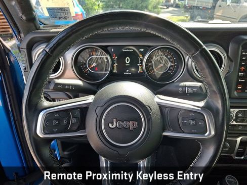 Used 2021 Jeep Gladiator Overland AWD/4WD image 21