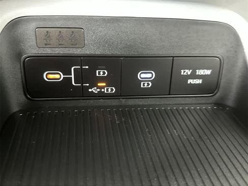 Used 2024 Hyundai Kona SEL image 17