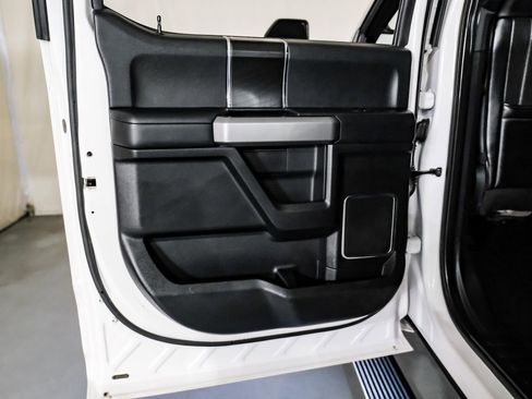 Used 2019 Ford F250 Platinum w/ Platinum Ultimate Package image 38