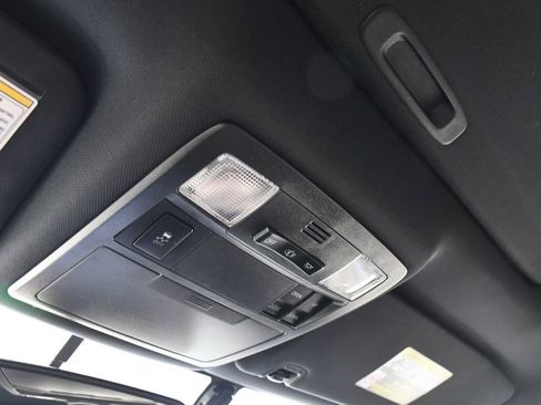 Used 2017 Toyota Tacoma Limited w/ Tow Package image 32