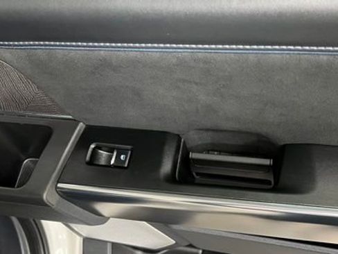 Used 2025 Ford F350 Platinum image 49