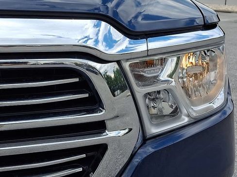 Used 2024 RAM 1500 Laramie AWD/4WD image 12
