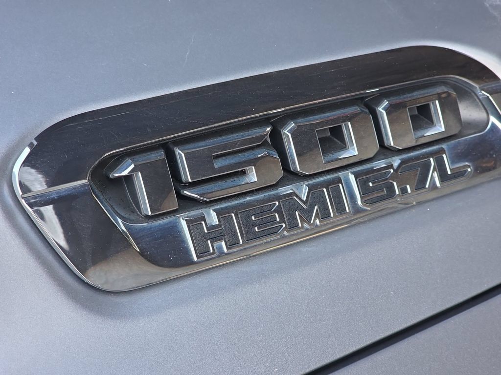 Used 2019 RAM 1500 Laramie AWD/4WD image 23