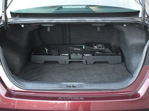 Used 2024 Nissan Altima 2.5 SL image 9