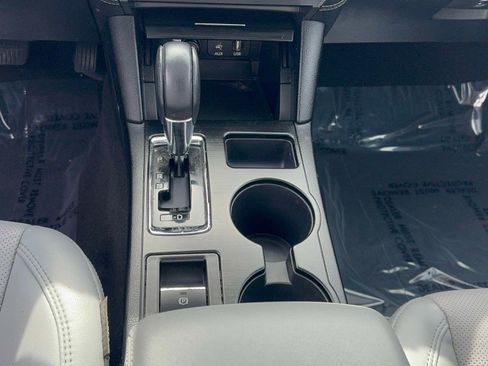 Used 2018 Subaru Outback 2.5i Limited image 17