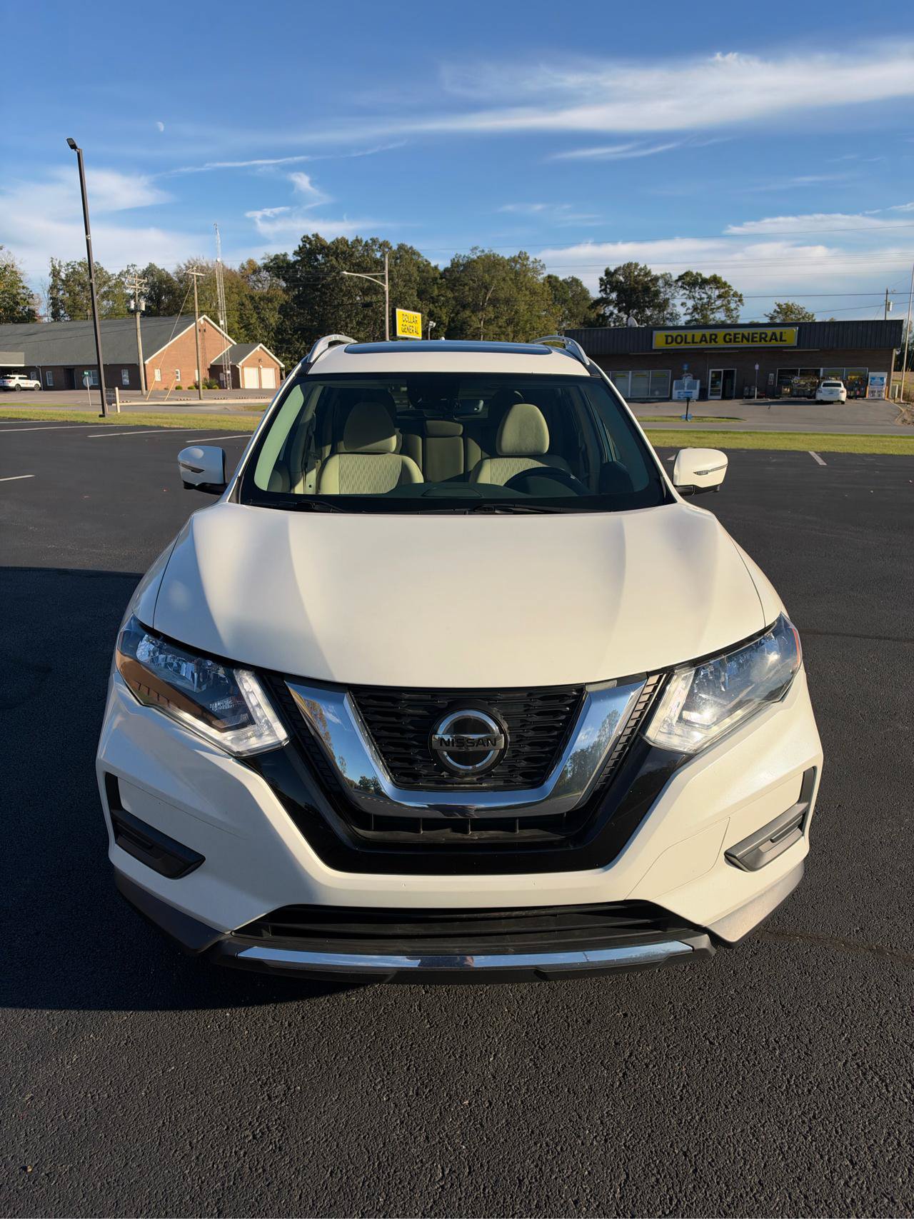 Used 2019 Nissan Rogue SV w/ Sun & Sound Touring Package AWD/4WD image 7